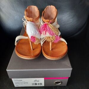 NWT size 4 Vince Camuto